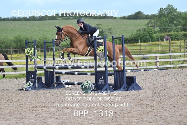 BPP_1318 - CLASS 10 SAT Senior BritiNovice/ 90cm Open