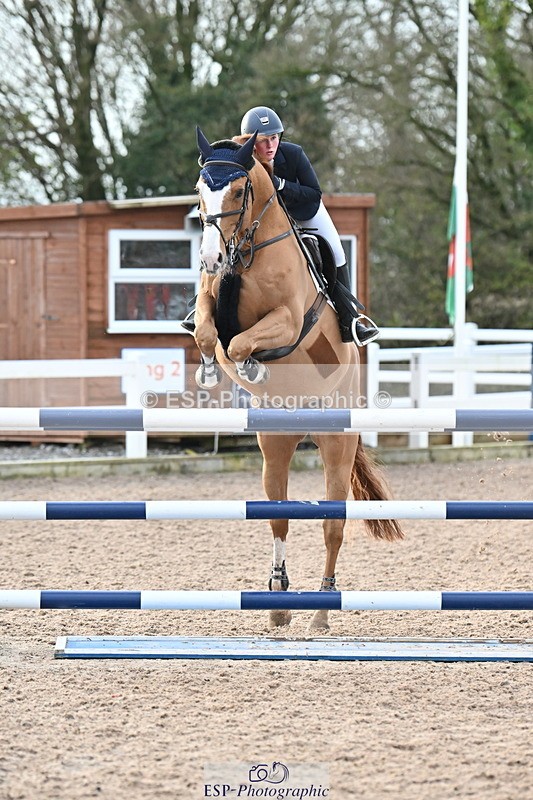 231208A-134235-00971 - Cls 6 Foxhunter & 1.20m Open