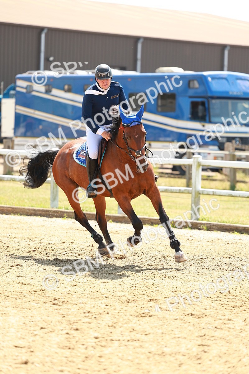 SBM_001442 - Class 4 - Senior Newcomers - 1.10m
