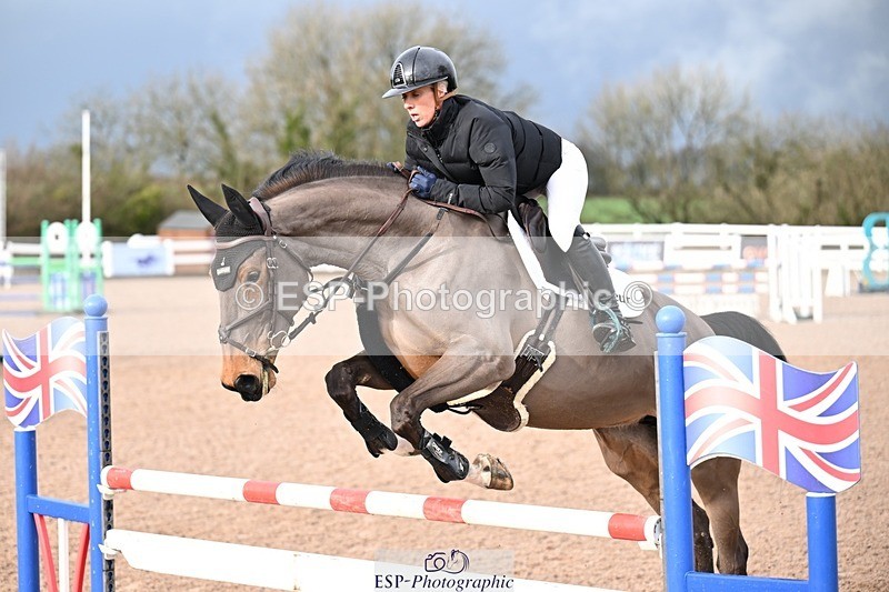 260128-132012-00536 - Snr Newcomers 1.10m