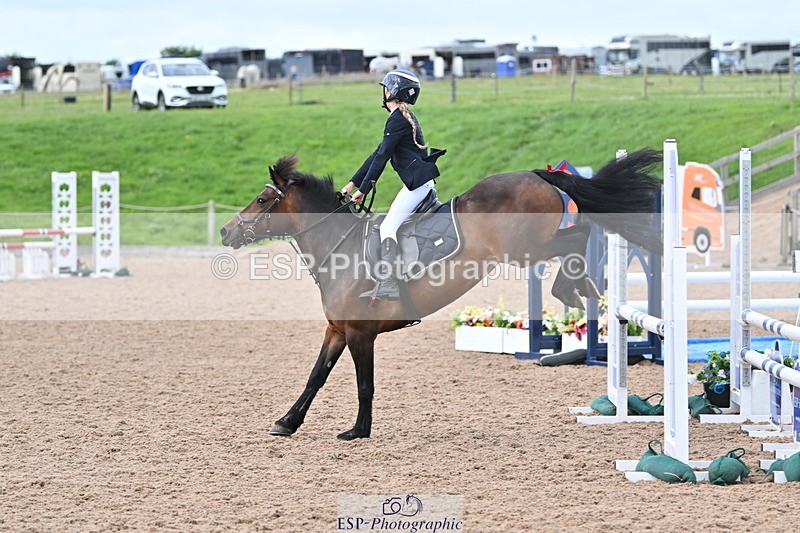 240628A-165900-01596 - Cls 5 Stepping Stones 128cm + 138cm