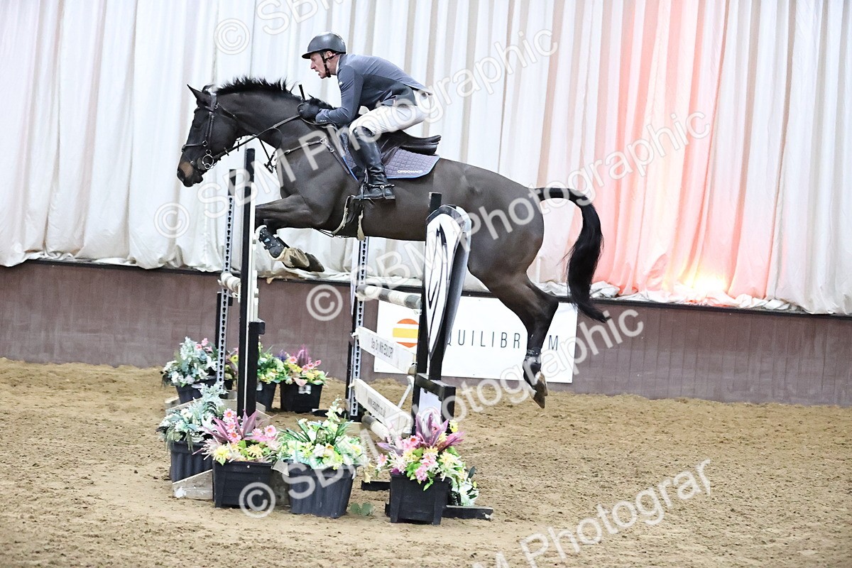 SBM_010130 - Class 25 - Equestrian Senior Foxhunter 1.20m