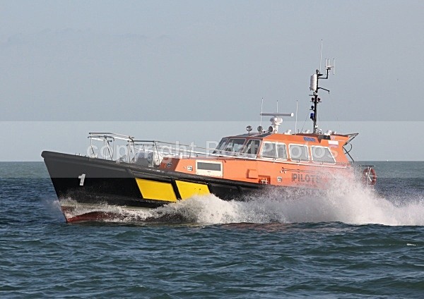 091010 PORTSMOUTH PILOTS 1 IMG_2206 - Commercial, Military & Naval Craft