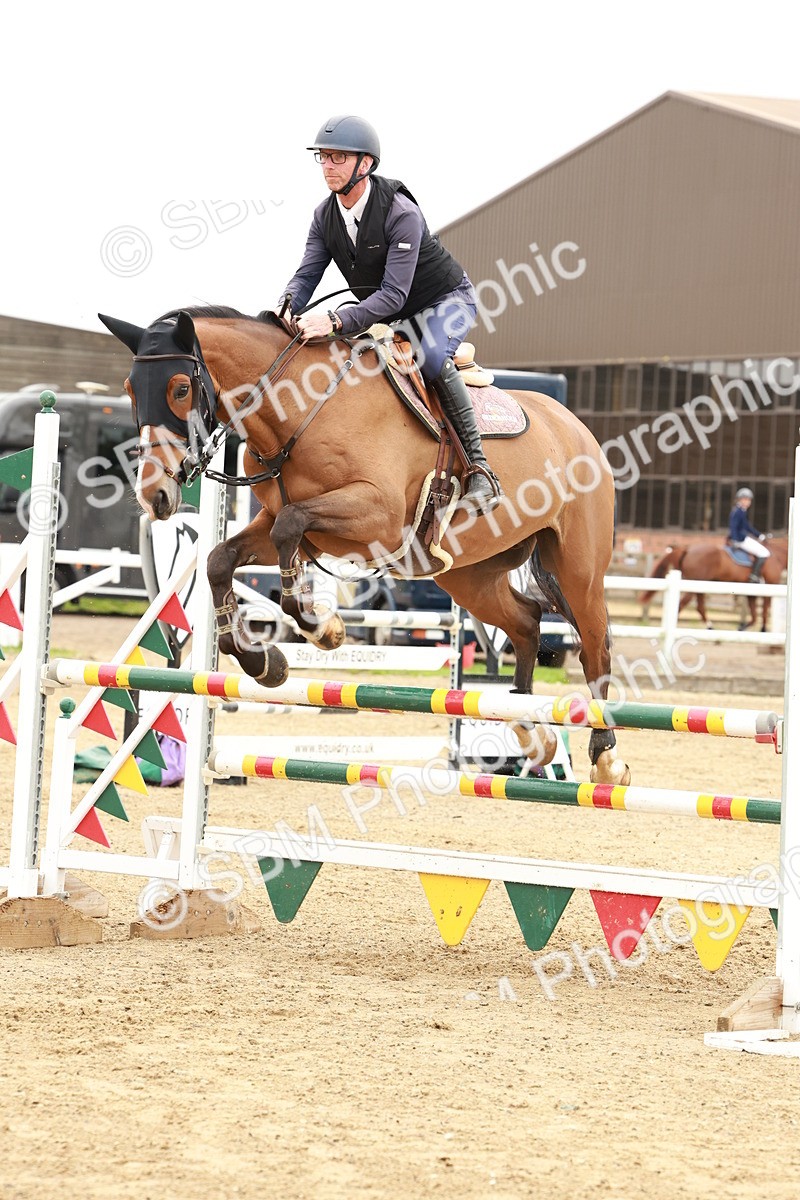 1I0A7790 - Class 4 - Senior Newcomers 1.10m