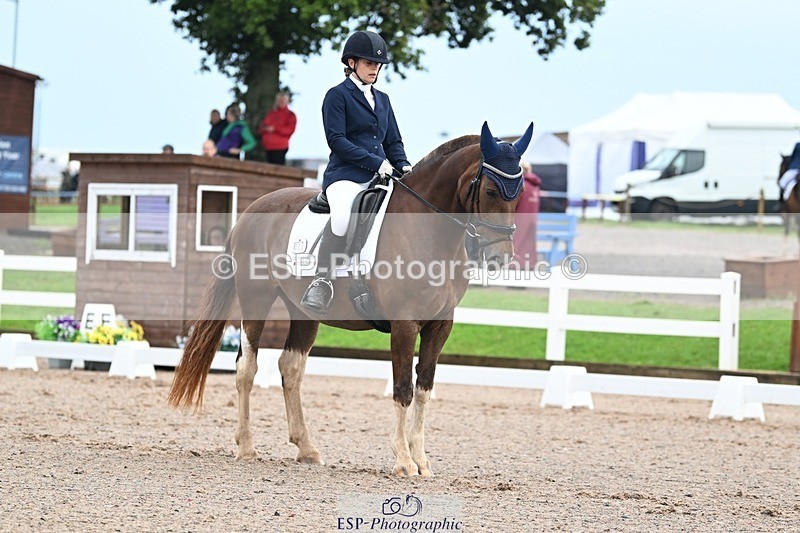 250907-110227-07091 - 017-Natalie.RosewarnePenpont.Fancy.That