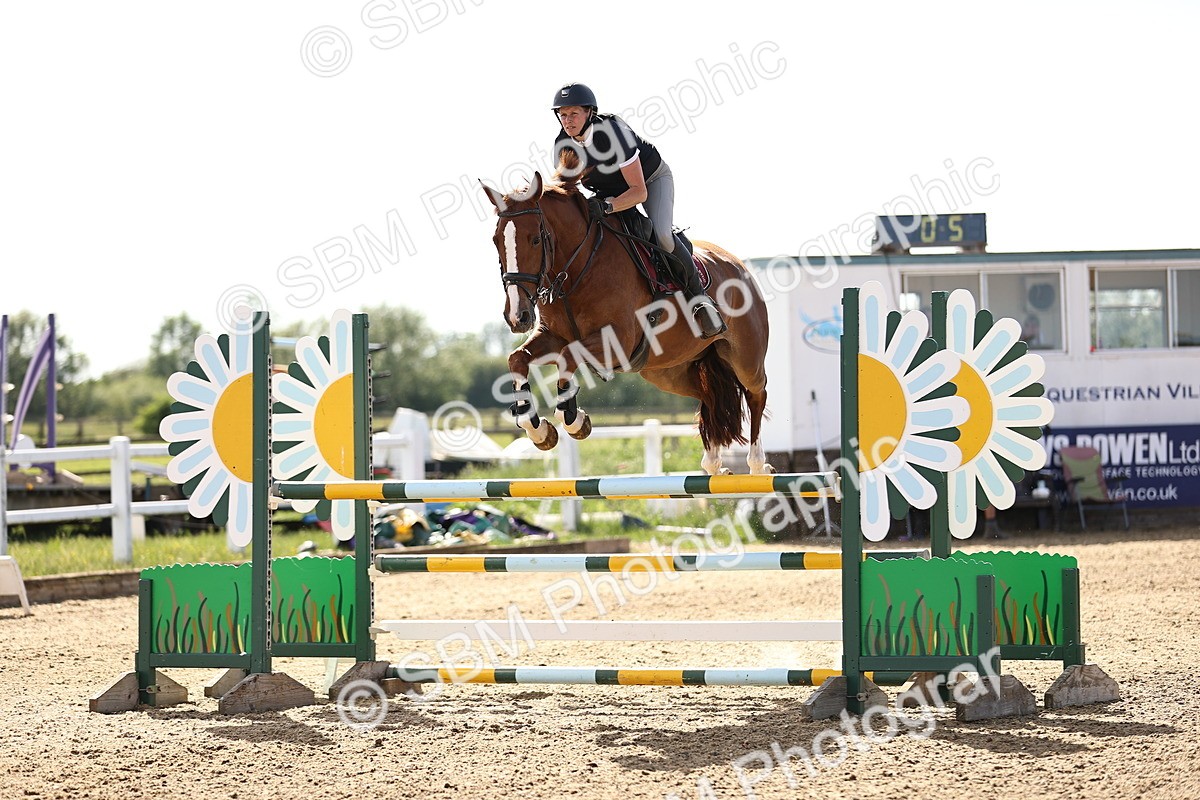 SBM_003069 - Class 5 - Senior Foxhunter - 1.20m