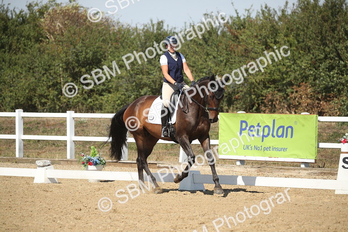 SBM_005719 - Class 11 - Novice 5 - 13.19-14.22