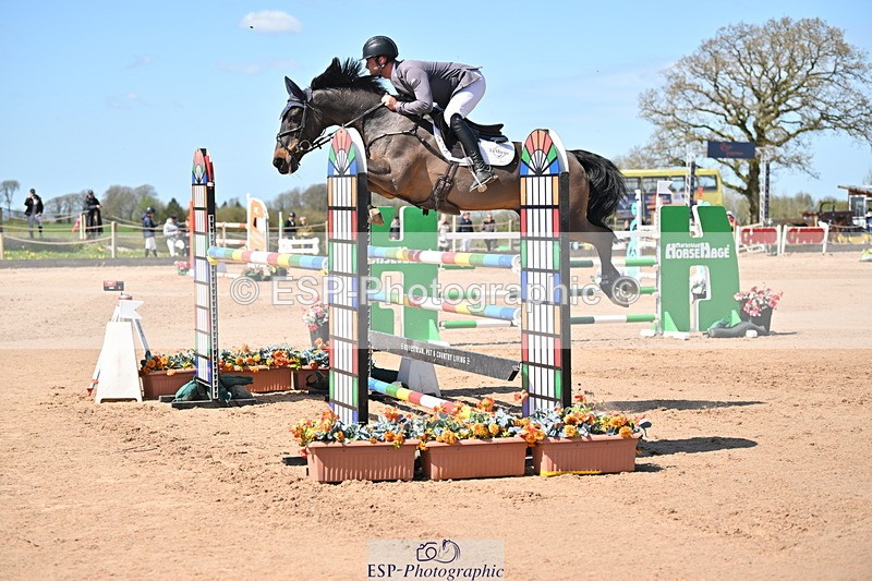 240420A-132958-11373 - Cls 7, 2 Star Medium Tour 1.35m