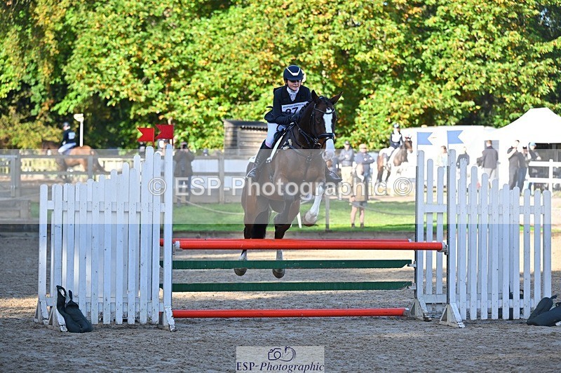 241027-095204-16140 - 374-Bella.Balian-BEECHWOOD.JOEY