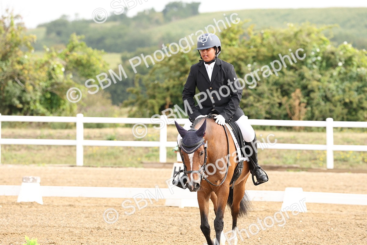 SBM_005439 - Class 6 - Novice 6 - 9.30-10.12