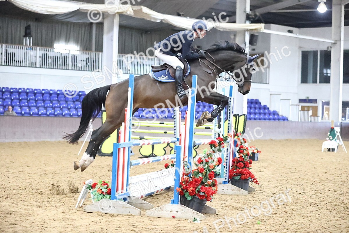 SBM_003474 - Class 11 - Senior Newcomers 1.10m