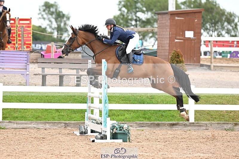 250727-150023-11002 - Cls 35 1.05m Amateur Quali
