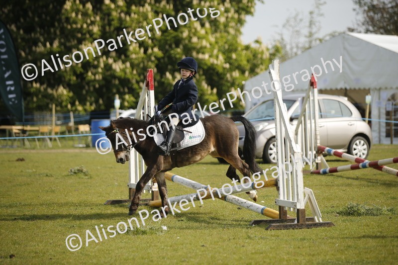 20260426-1093 - Class 1 - Mini Jumping - Lead rein or Assisted
