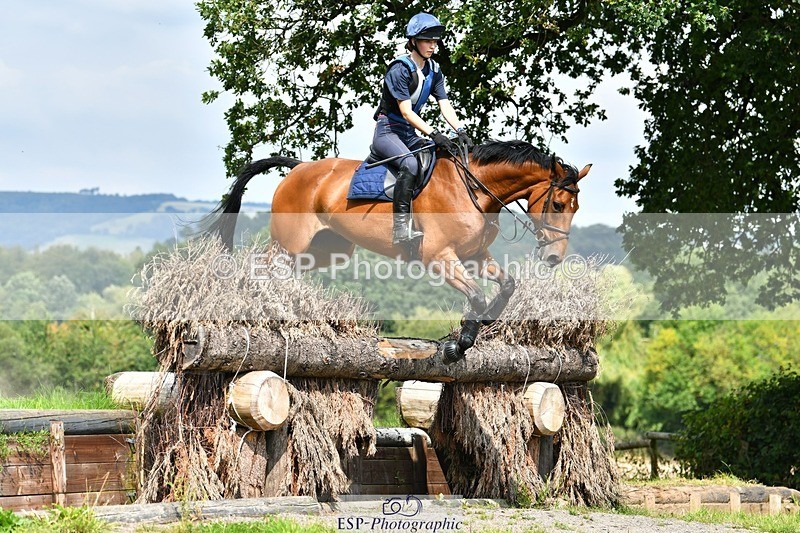 230817-133824-02939 - Abbie's 1st Group - XC