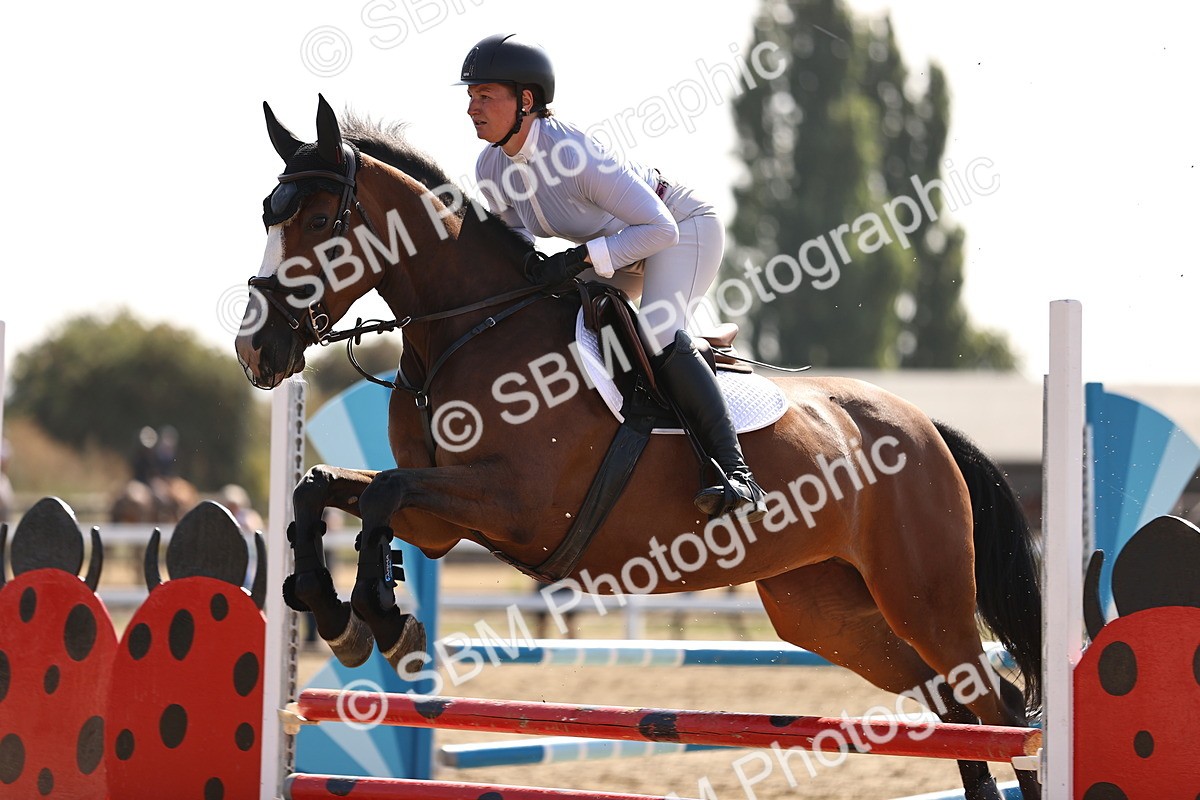 SBM_005701 - Class 9 - Senior British Novice - 90cm