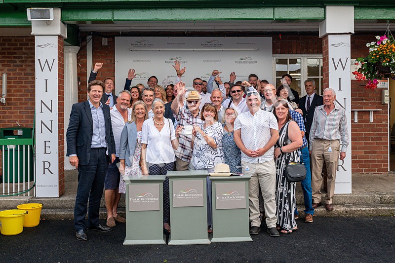 150825-Race 3-South Parade-8707 - Race 3