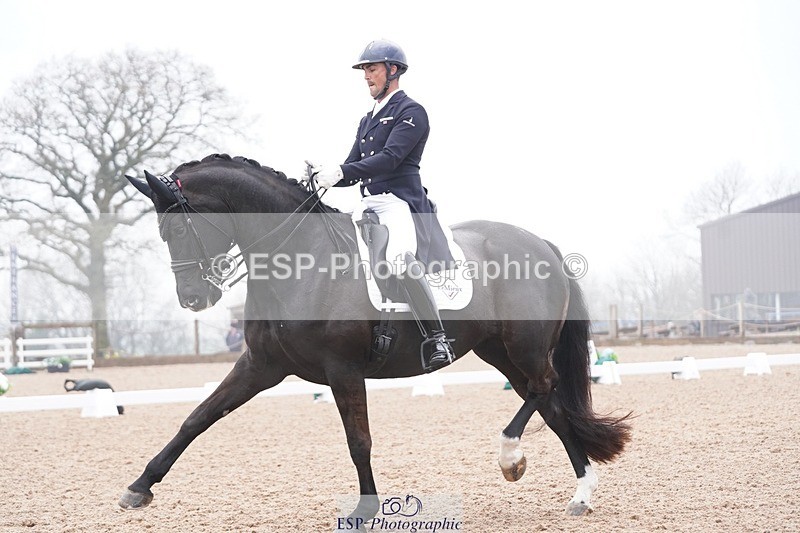 250404-092558-04038 - 022-Jezz.Palmer-Romanno.Weltino