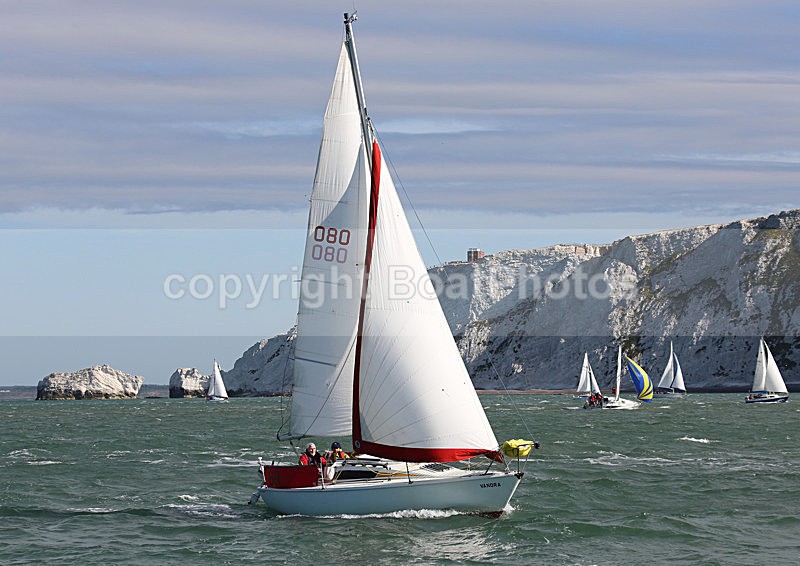 130601 VANORA WT7A8398 - ROUND THE ISLAND RACE - 1st June 2013