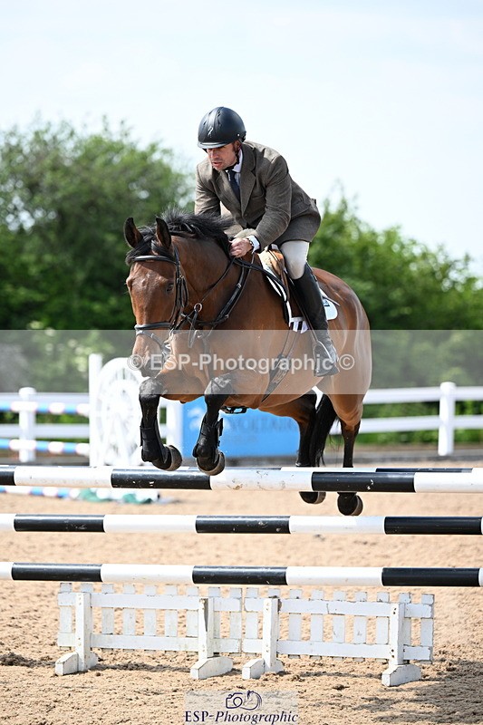 240605A-145537-00824 - Cls 4 Newcomers and 1.10m Open