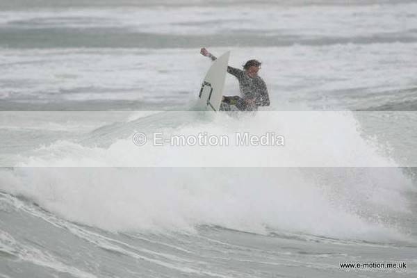 SU 110509-4 - Surf May 09