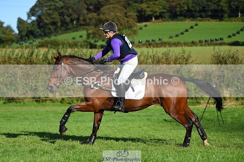 231022-110158-25721 - 229-HARTHILL.SAMBA-Charlotte.Rowe-XC