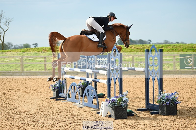 230504A-090930-00287 - Cls 8 Snr Foxhunter