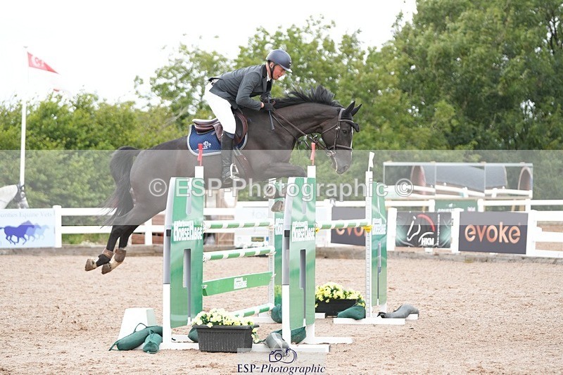 250720-092713-18152 - Cls16, 1 Star Silver Tour Accumulator