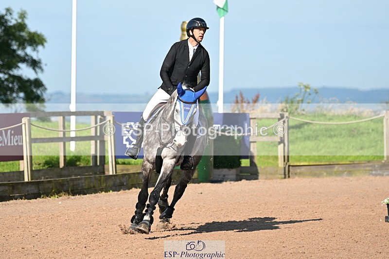 240719A-085646-09455 - Cls 18, 1 Star Gold Tour 1.35m