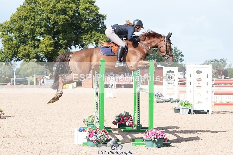 250913-121343-06841 - Cls 15 Snr Foxhunter