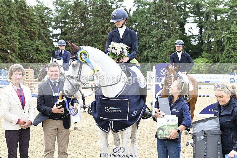 250525A-105913-15598 - Presentations Section A British Young Rider 3 Star