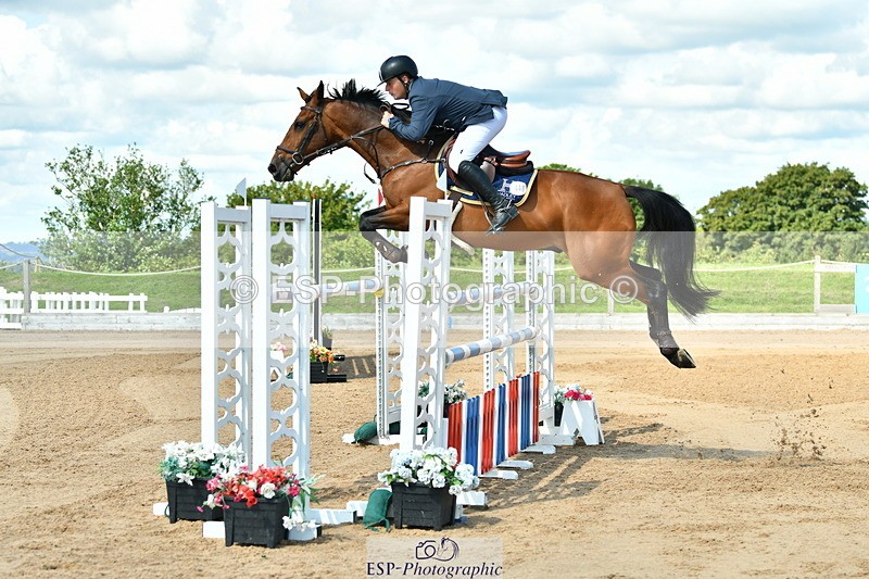 230720A-105314-02002 - Cls 5, 2 Star Medium 1.35m