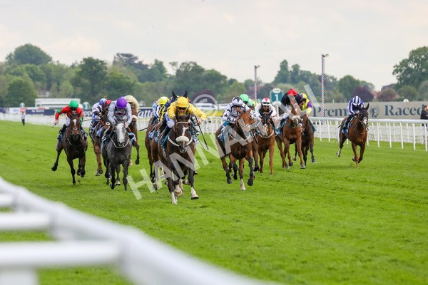150524-Race 7-Dancing In Paris-1637 - Race 7 5.20pm Stuey Weston & Friends Getting Out Handicap
