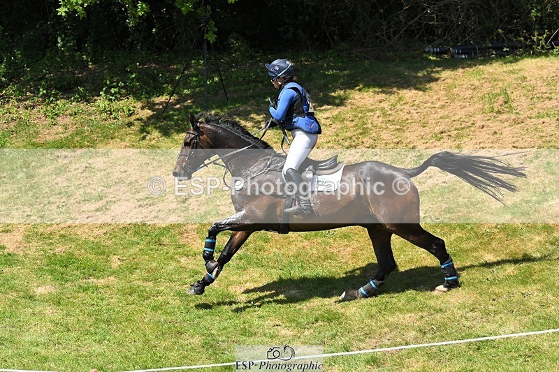 230527-144644-10550 - 357-VIVENDI_HERO-Saffron_Cresswell-XC