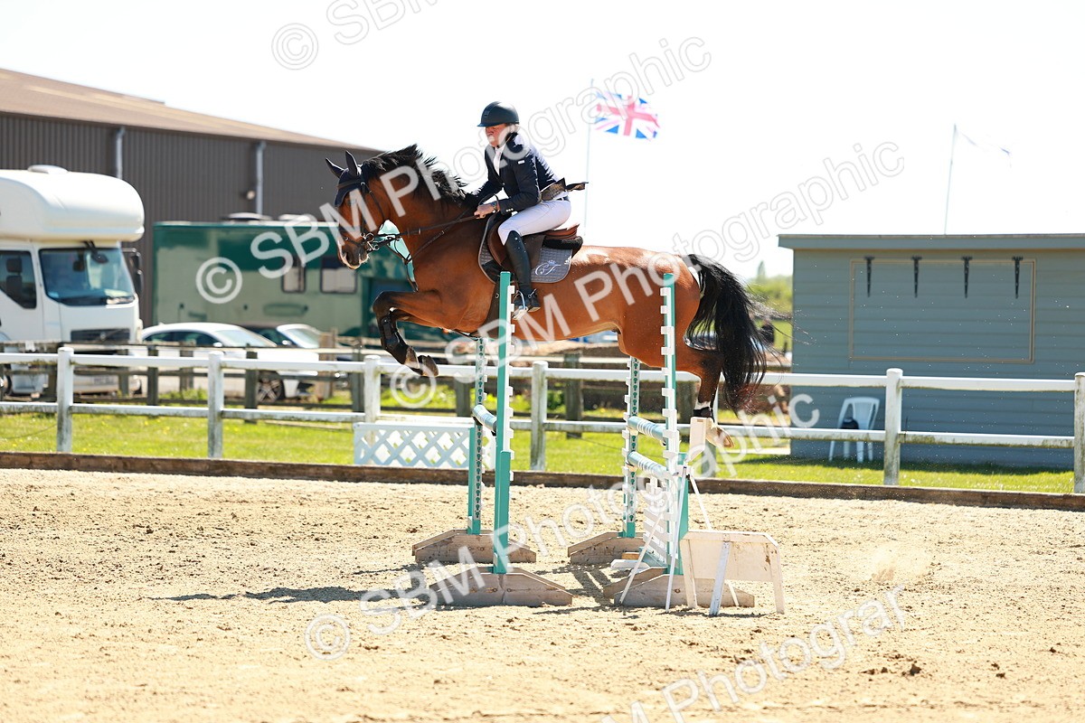 SBM_001440 - Class 4 - Senior Newcomers 1.10m