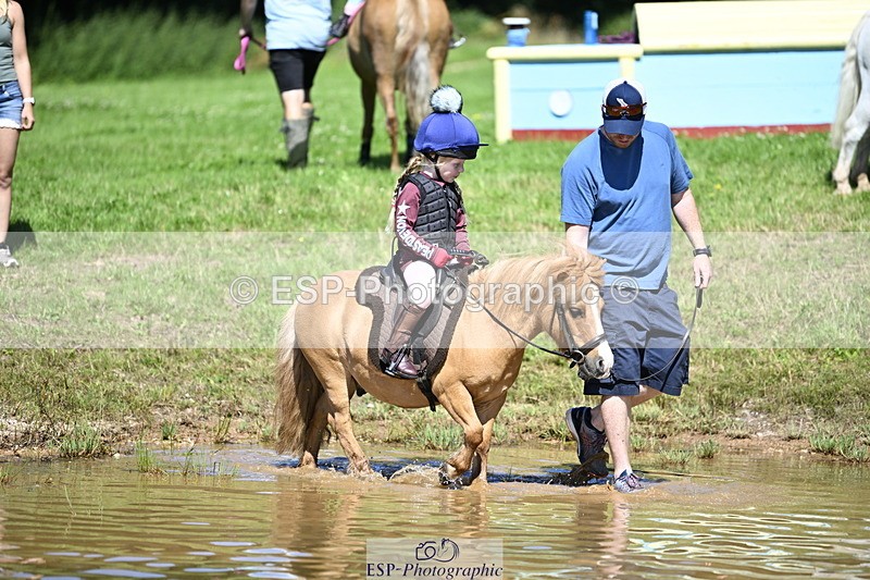 240728B-110909-01128 - Gemma's Group XC