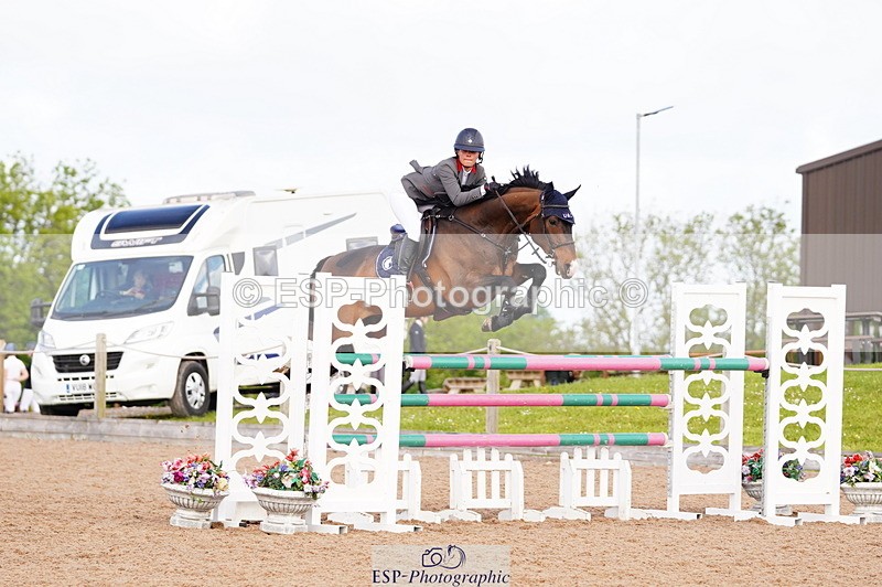 240526A-100452-07290 - Cls 25 National 1.30m Open