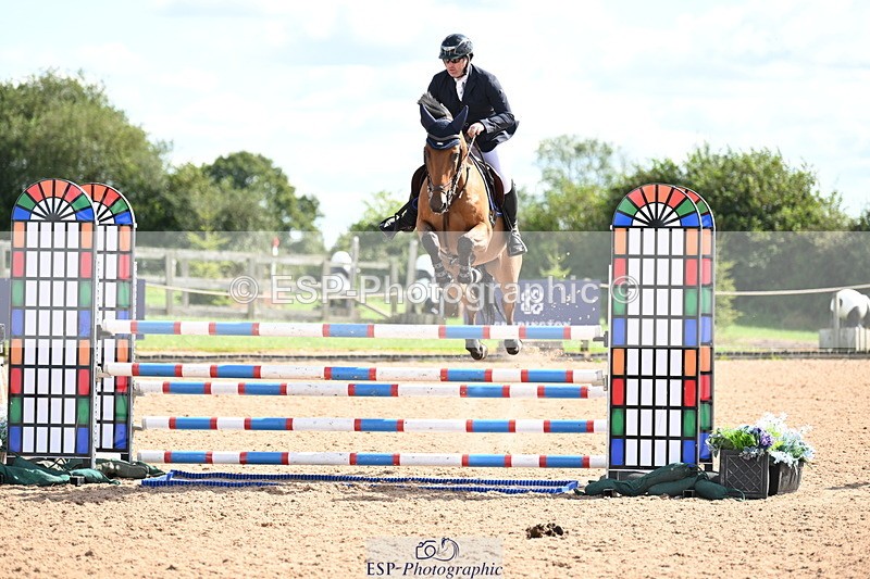 240913A-131545-04511 - Cls 15 Snr Foxhunter