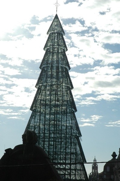 Tree Garrett - Oh Xmas Tree