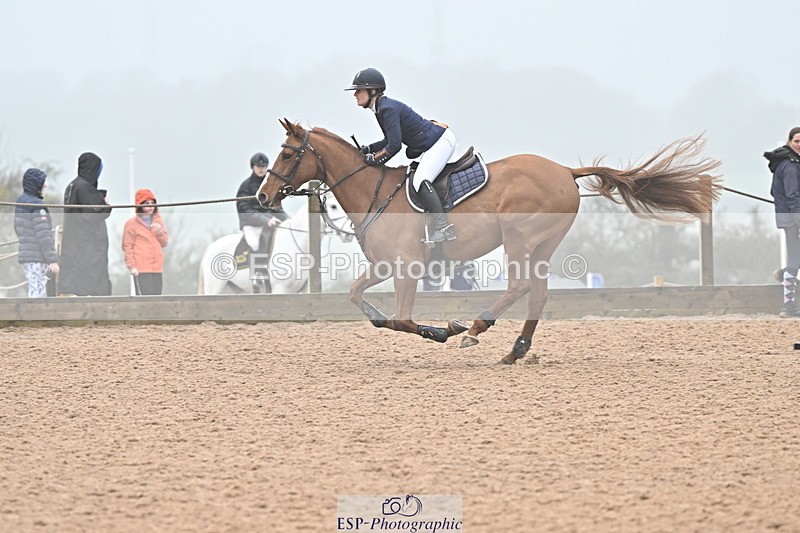 241103A-111257-06942 - SUN Cls 18 British Novice and 90cm Open