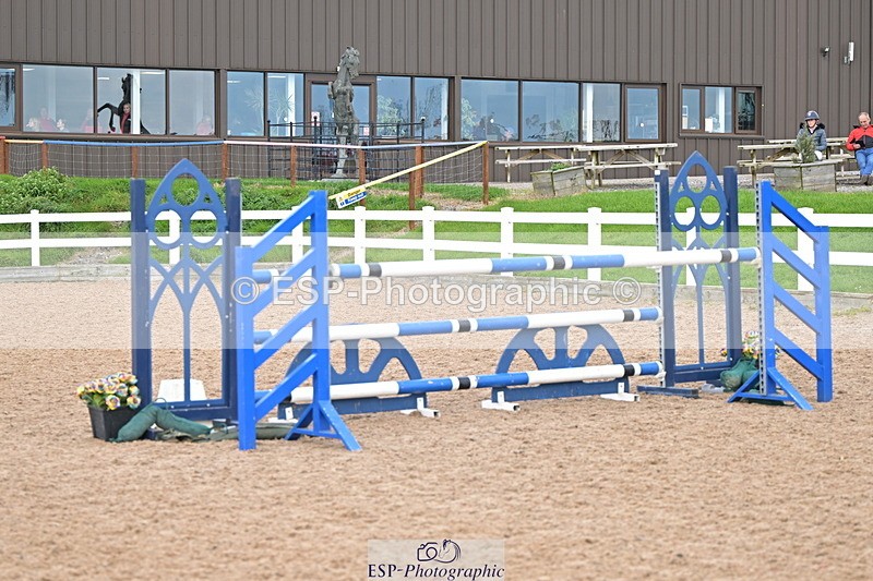 241004A-143921-02494 - Fri 12 1.15m Members Cup