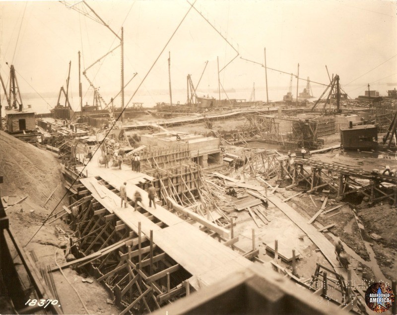 Construction, 1924 - Richmond Generating Station Historical Photographs