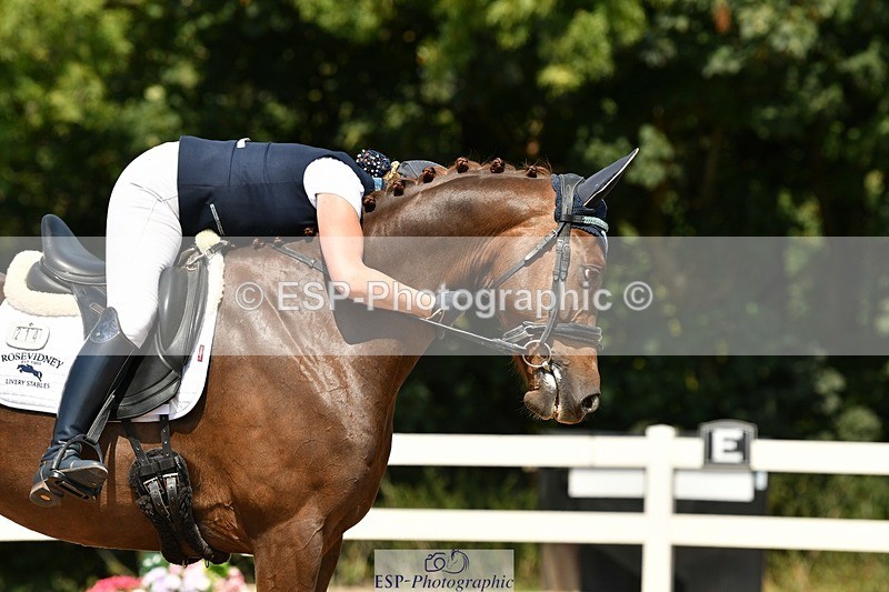 250817-130520-09839 - 214-Verity.PerryVogue