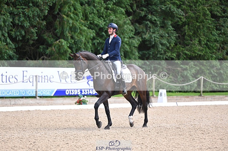 240809-152737-02060 - 196-Angus.Corrie-Deane-Nightly