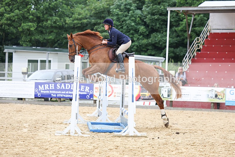 3E7A6564 - Class 9: Senior 1.15m Open