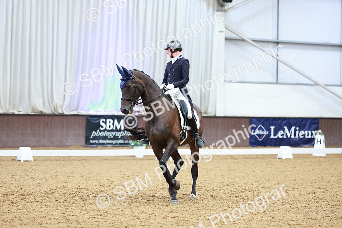 SBM_008032 - Class 9 - FEI INT II - 16.54.17.57