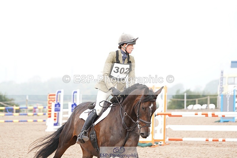 240901A-092010-05307 - 302-Rosie.Bradley-Hole-CAPABILITY.BROWN.II