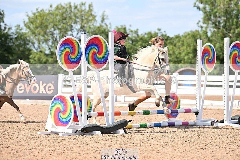 250821B-145515-00881 - Group D - Thomasina