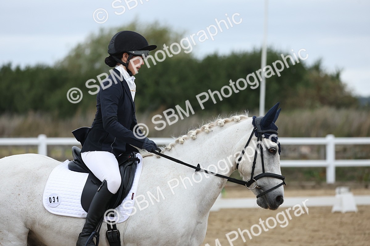 SBM_004231 - Class 8 - Novice 3 Champs