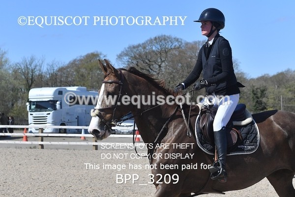 BPP_3209 - CLASS 15 Senior Foxhunter/ 1.20m Open