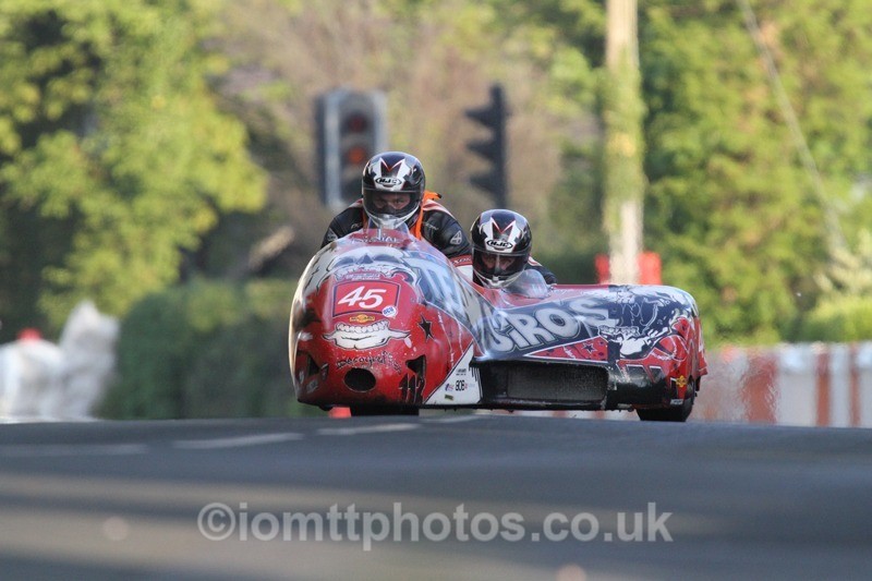 IMG_5569 - Thursday Practice - TT 2013 Side Car